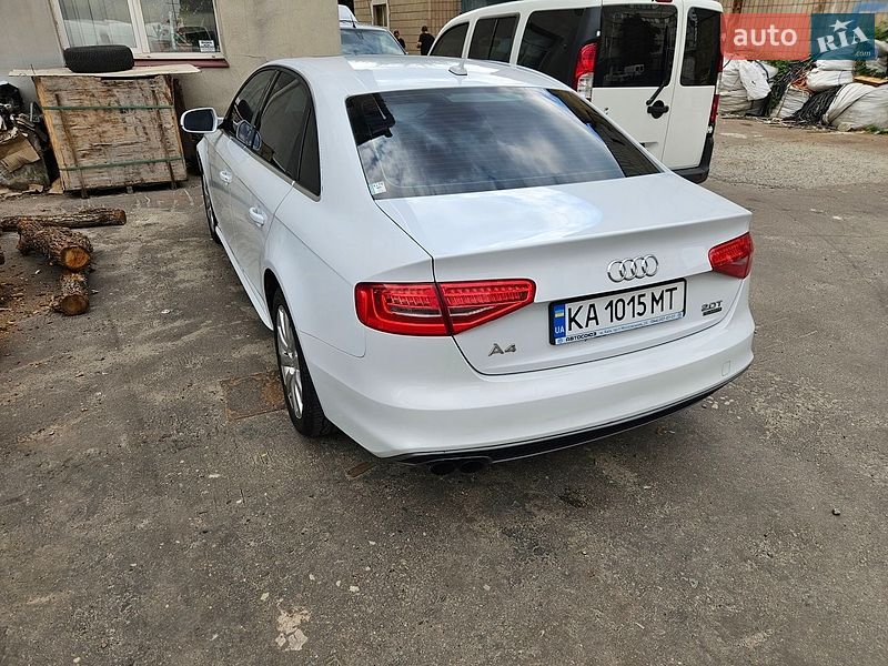 Седан Audi A4 2015 в Киеве