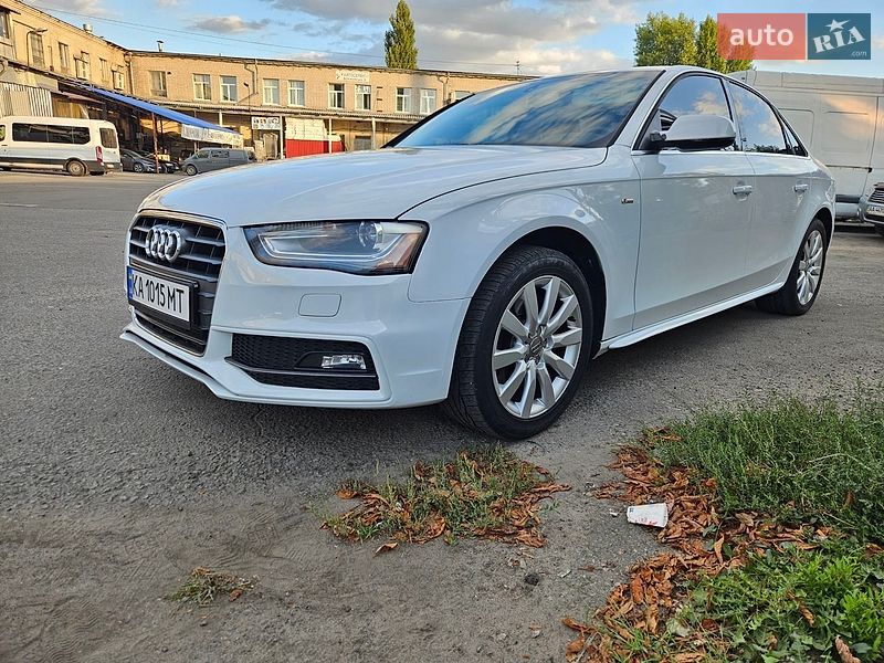 Седан Audi A4 2015 в Киеве