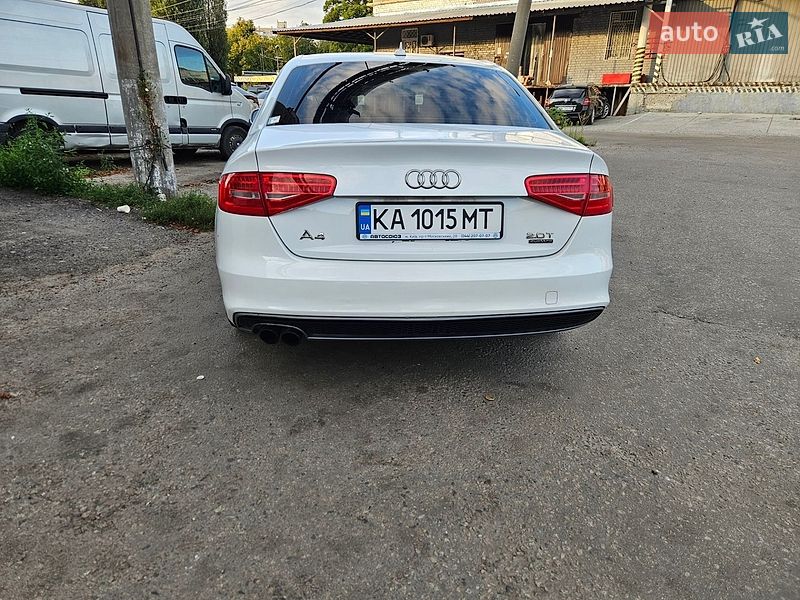 Седан Audi A4 2015 в Киеве