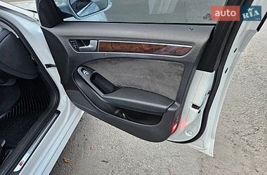 Седан Audi A4 2015 в Киеве