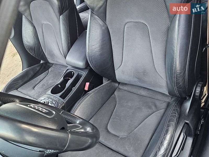 Седан Audi A4 2015 в Киеве