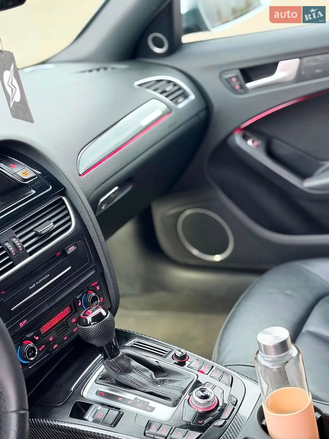 2010 Audi A4 - мініатюра 4
