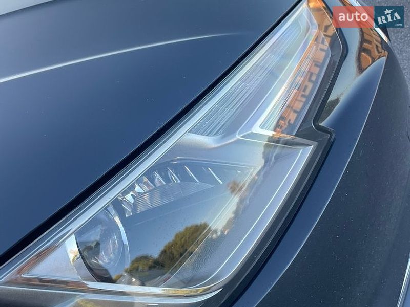 Седан Audi A4 2018 в Виннице