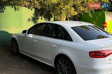 Седан Audi A4 2015 в Харкові