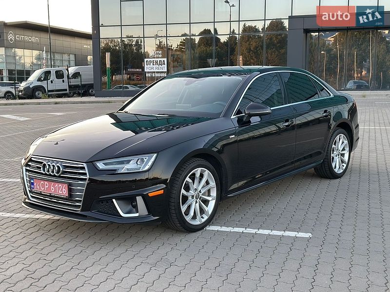 Audi A4, photos from the listing