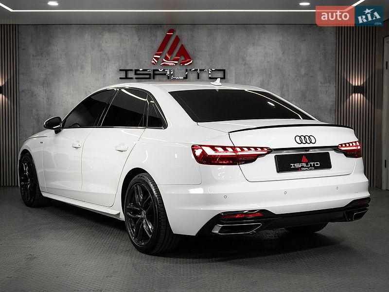 Седан Audi A4 2020 в Одесі