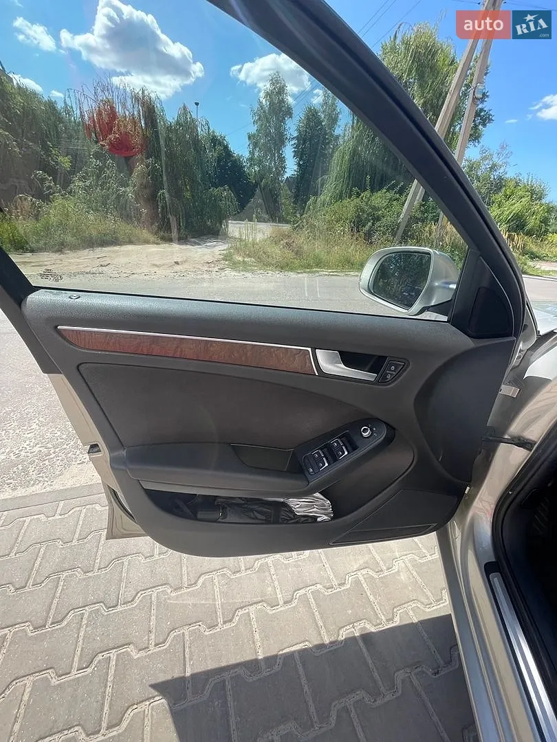 2012 Audi A4 - мініатюра 10