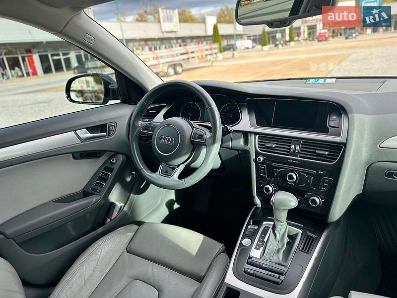Седан Audi A4 2014 в Одесі