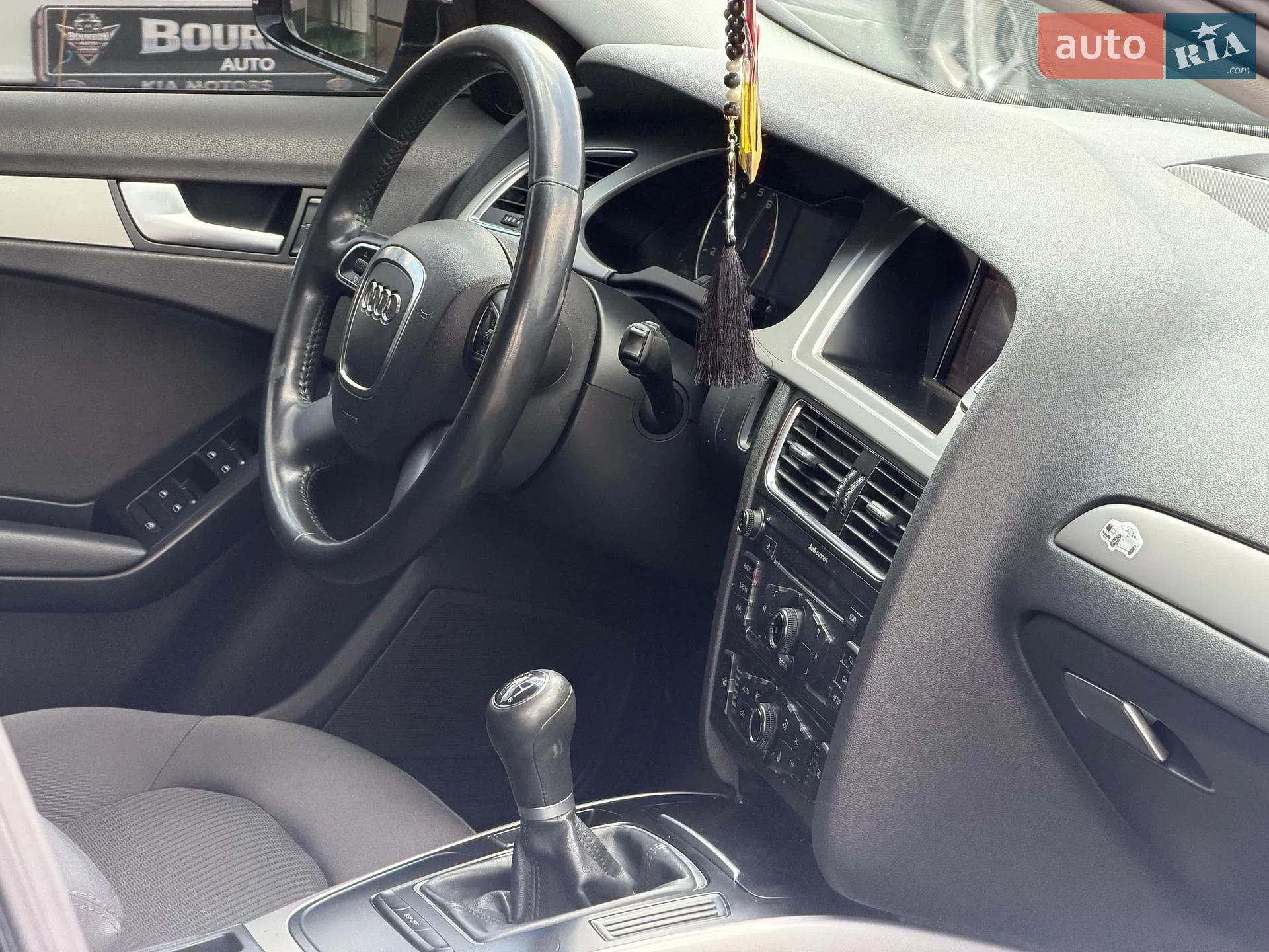 2010 Audi A4 - мініатюра 36