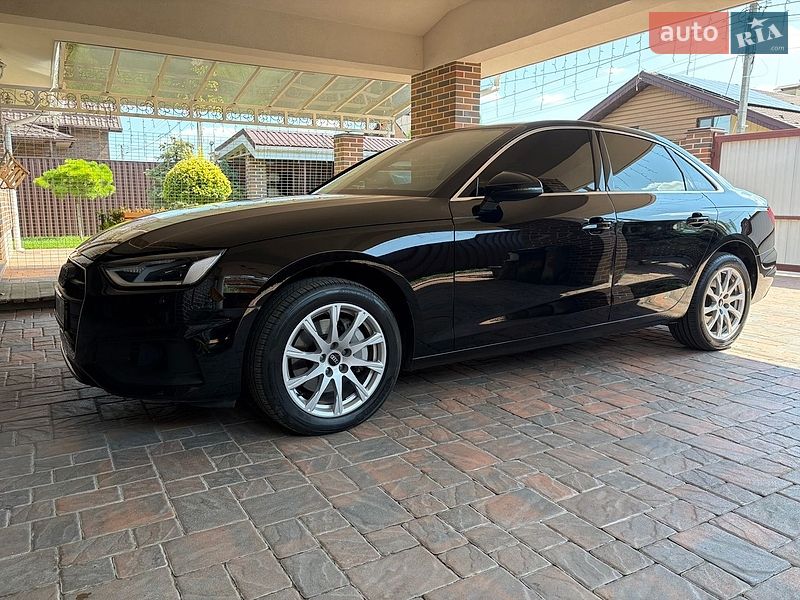 Седан Audi A4 2022 в Борисполі