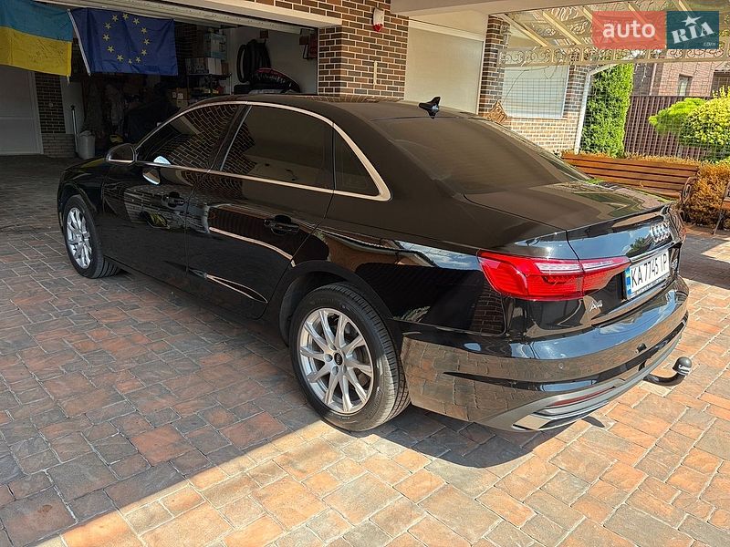 Седан Audi A4 2022 в Борисполі