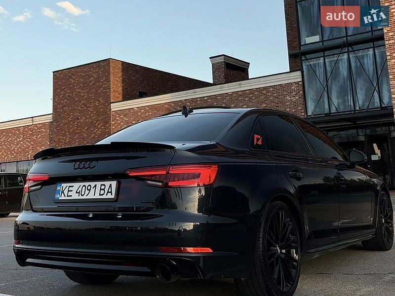 Седан Audi A4 2016 в Києві