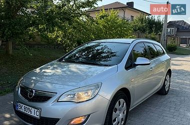 Універсал Audi A4 2002 в Рівному