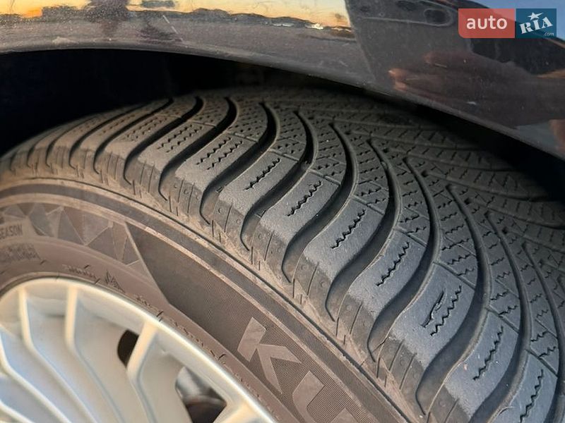 Седан Audi A4 2013 в Луцьку