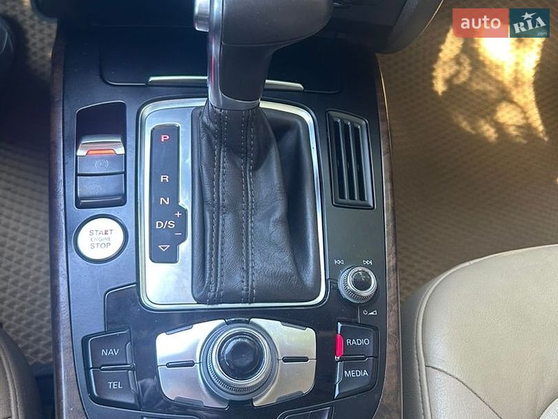 Седан Audi A4 2014 в Барышевке