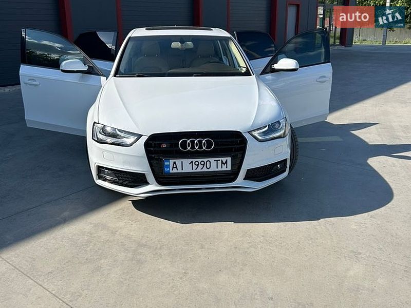 Седан Audi A4 2014 в Барышевке