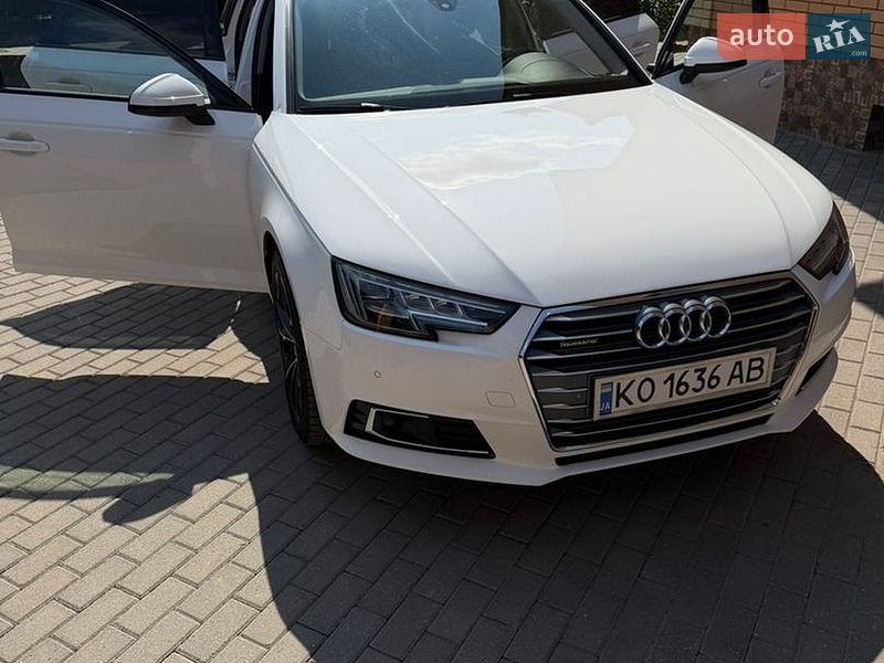 Універсал Audi A4 2018 в Ужгороді