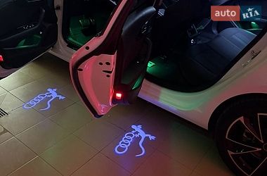 Універсал Audi A4 2018 в Ужгороді