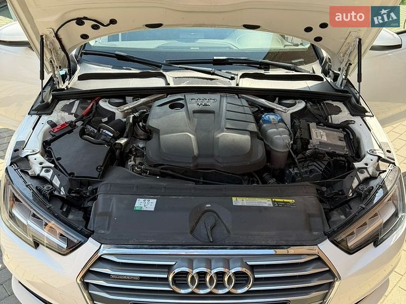 Універсал Audi A4 2018 в Ужгороді