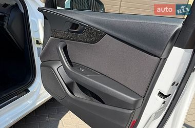 Універсал Audi A4 2018 в Ужгороді