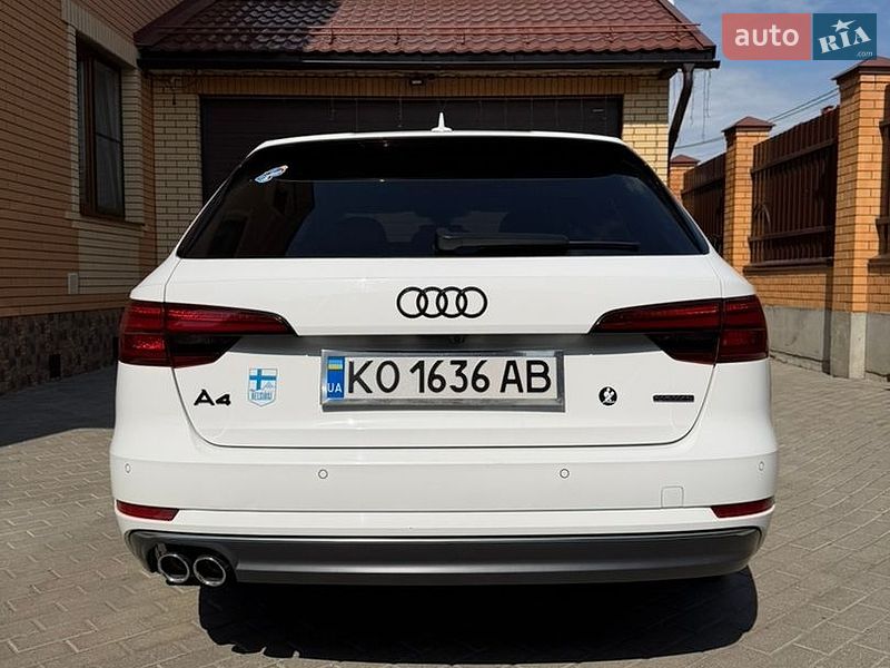 Універсал Audi A4 2018 в Ужгороді