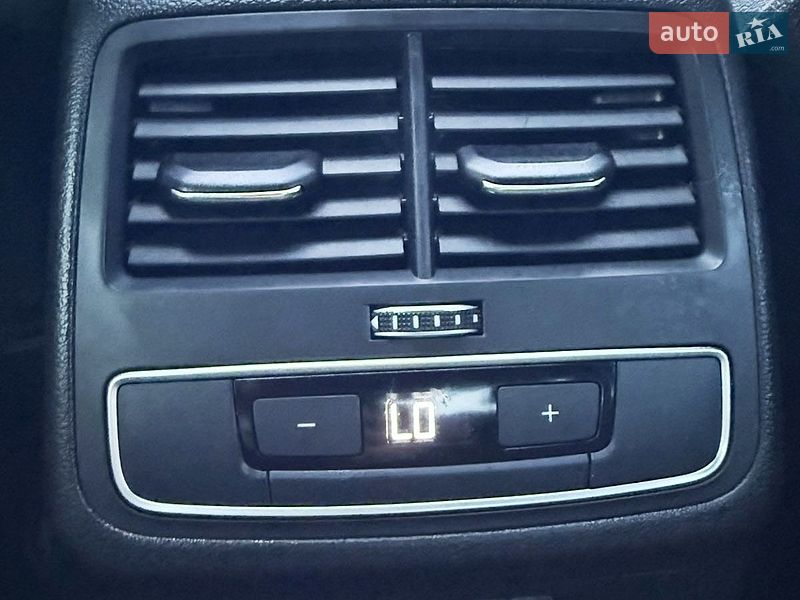 Седан Audi A4 2023 в Одесі