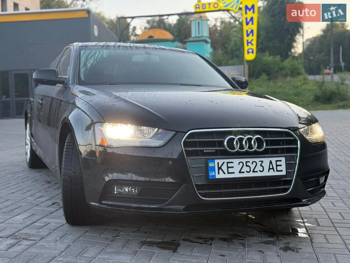 2013 Audi A4 - мініатюра 2