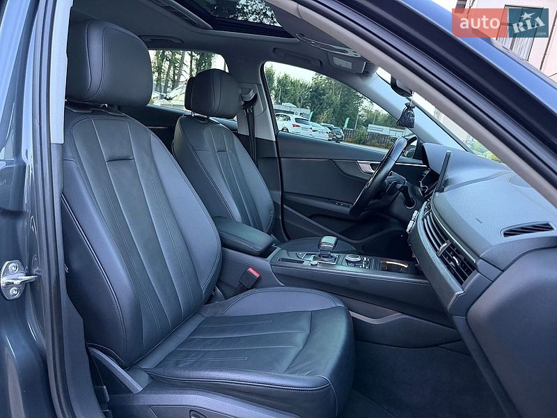Седан Audi A4 2017 в Стрию