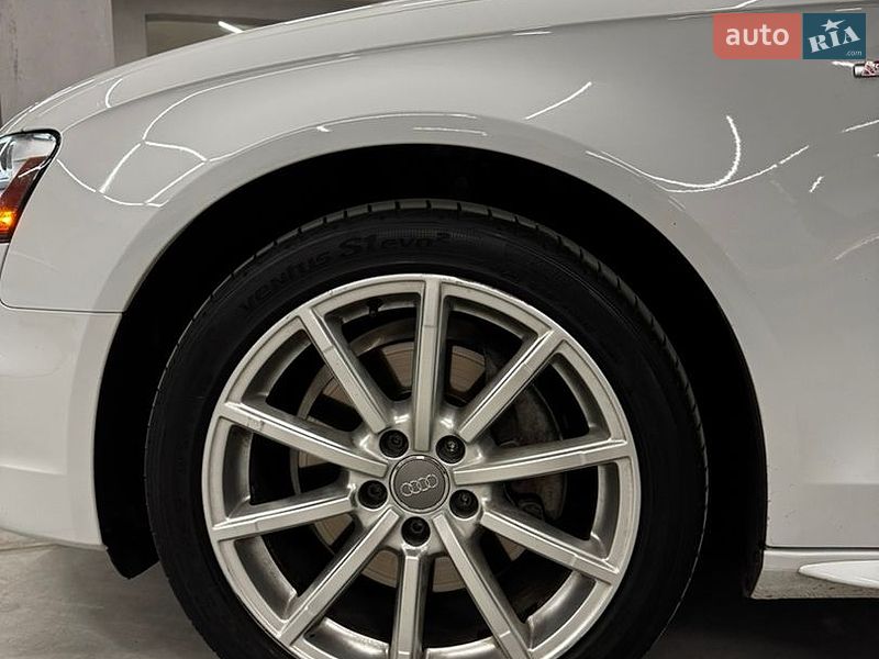 Седан Audi A4 2015 в Кременчуці