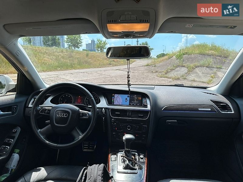 Седан Audi A4 2010 в Києві