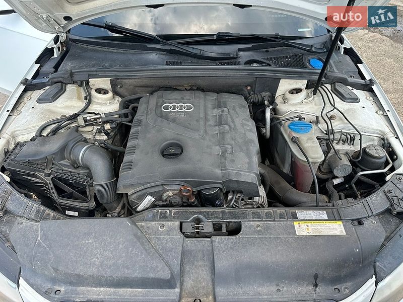 Седан Audi A4 2010 в Києві