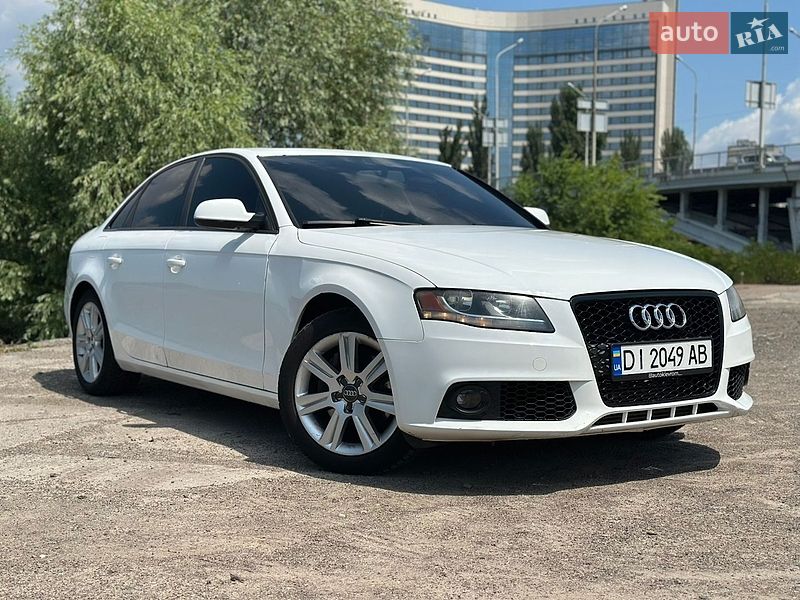 Седан Audi A4 2010 в Києві