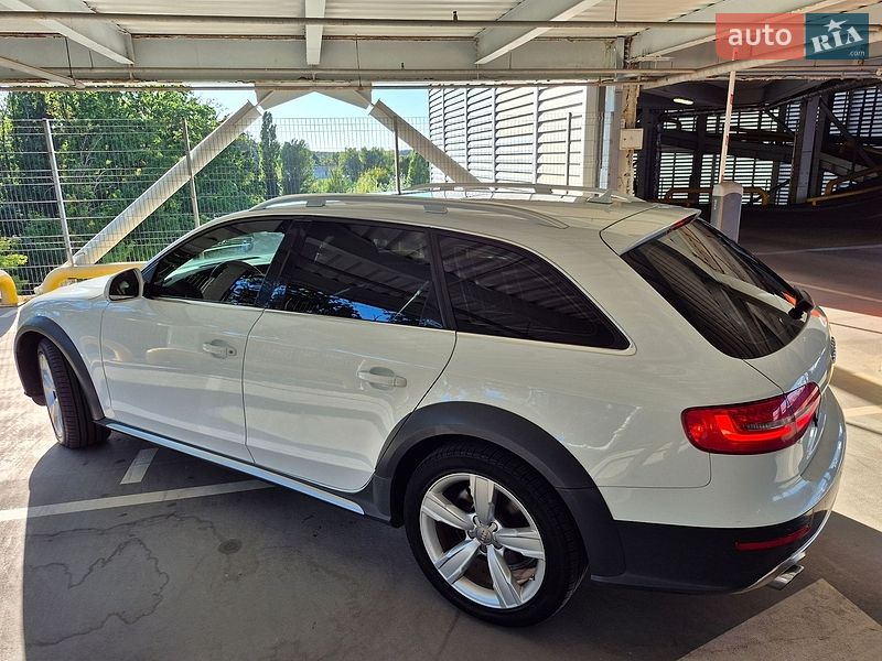 Універсал Audi A4 2012 в Києві