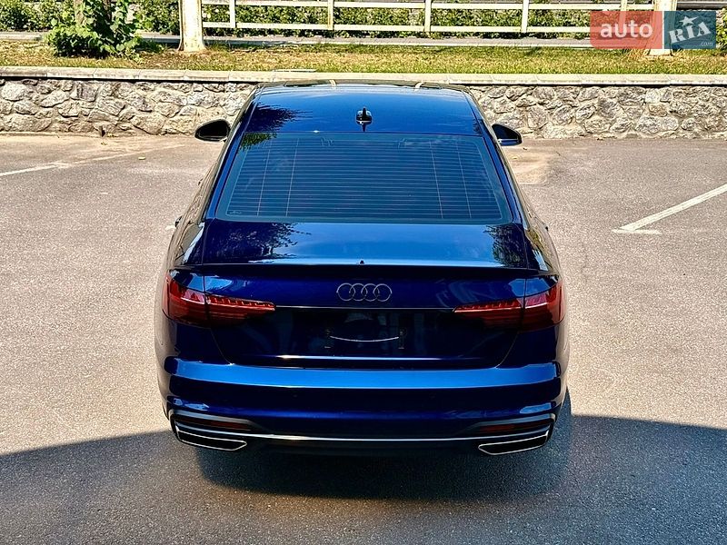 Седан Audi A4 2020 в Виннице