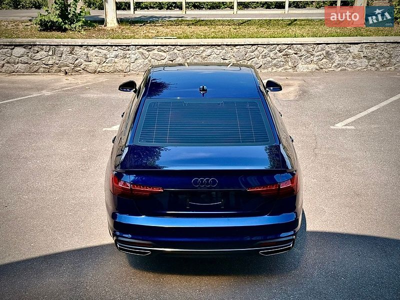 Седан Audi A4 2020 в Виннице