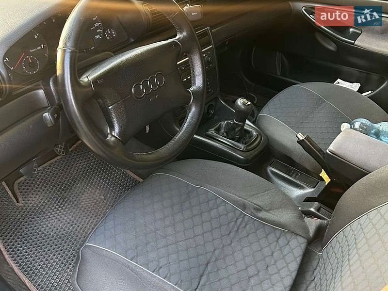 Універсал Audi A4 1996 в Рівному