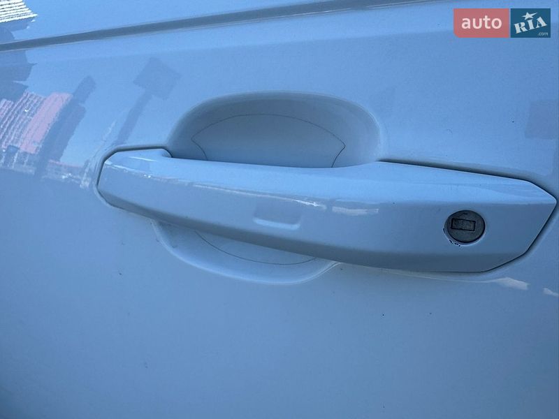 Седан Audi A4 2017 в Киеве фото 17 Седан Audi A4 2017 в Киеве