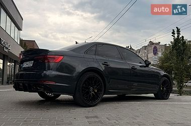 Седан Audi A4 2016 в Івано-Франківську