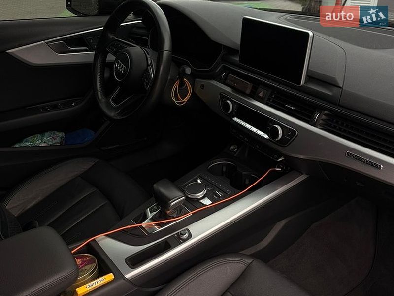 Седан Audi A4 2016 в Івано-Франківську