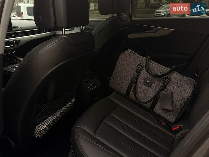 Седан Audi A4 2016 в Івано-Франківську