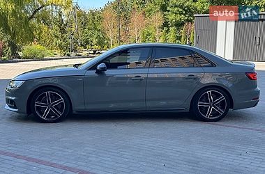 Седан Audi A4 2018 в Рівному