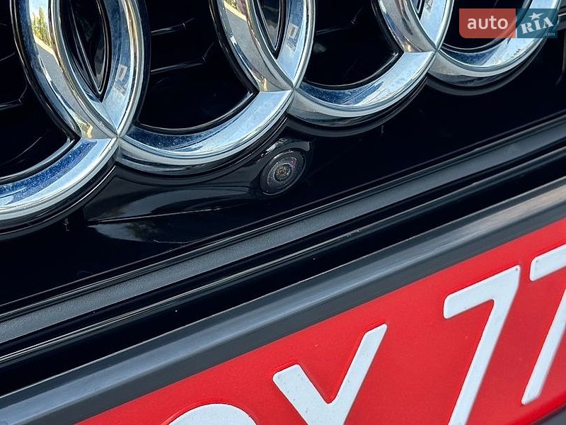 Седан Audi A4 2018 в Ровно