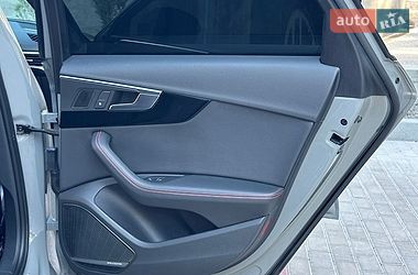 Седан Audi A4 2018 в Рівному
