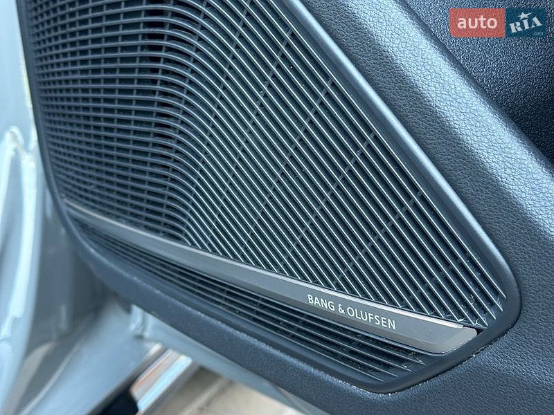 Седан Audi A4 2018 в Рівному