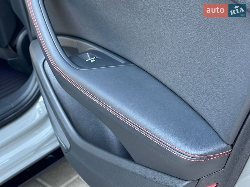 Седан Audi A4 2018 в Рівному