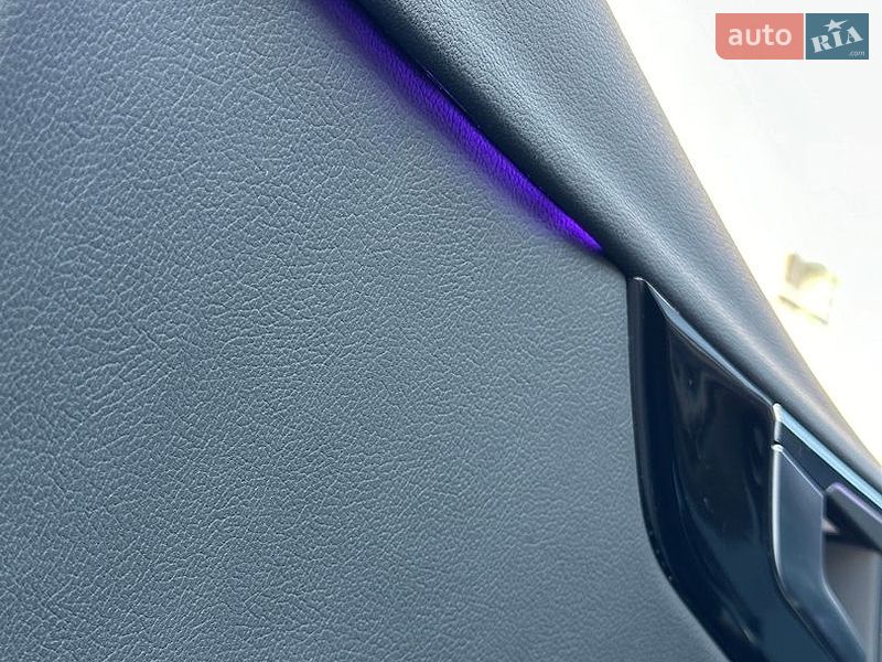 Седан Audi A4 2018 в Ровно