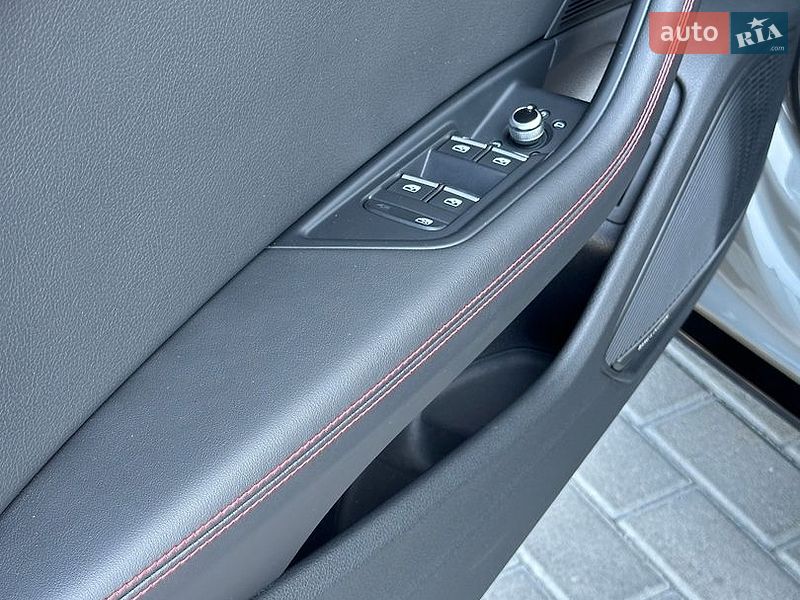 Седан Audi A4 2018 в Рівному