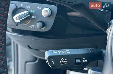 Седан Audi A4 2018 в Рівному