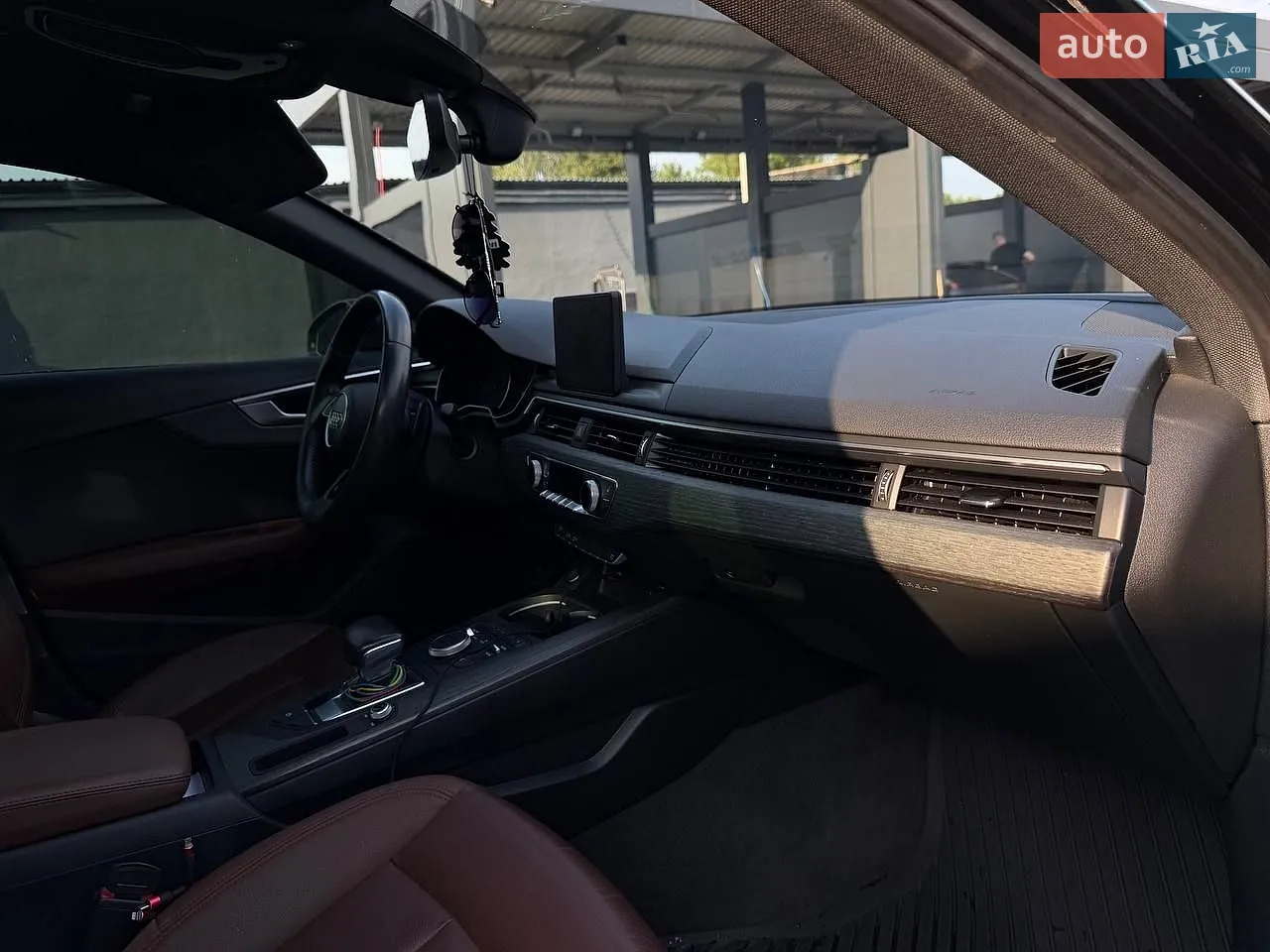 2017 Audi A4 - мініатюра 30