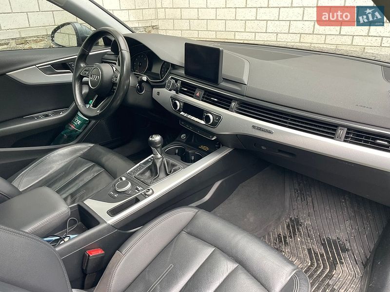 Седан Audi A4 2017 в Києві
